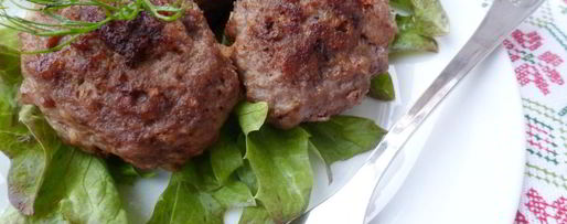 Шаг 6: котлет с маринованными огурцами