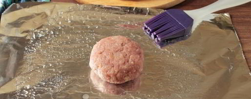 Шаг 3: котлет в фольге в духовке