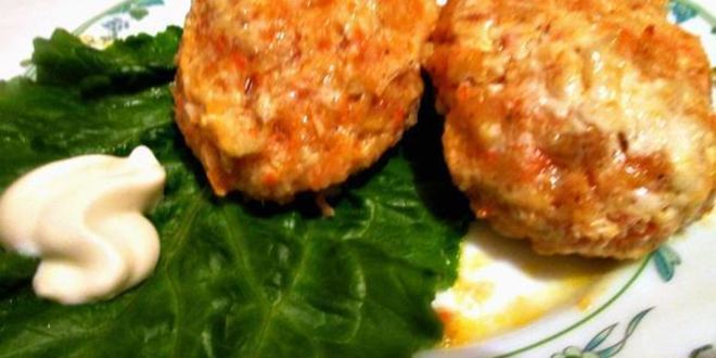 Рецепт куриных котлет под чесночным соусом