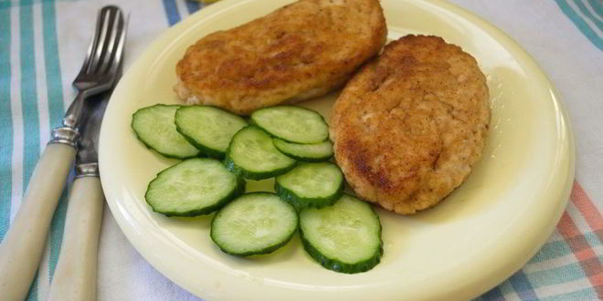 Рецепт куриных котлет с батоном