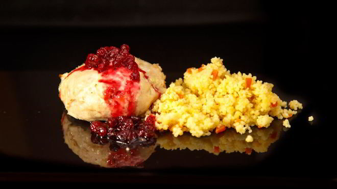 Рецепт Куриных котлет с брусничным соусом