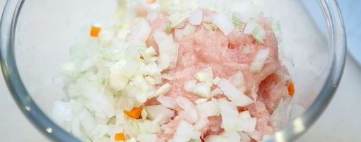 Шаг 1: куриных котлет с брусничным соусом