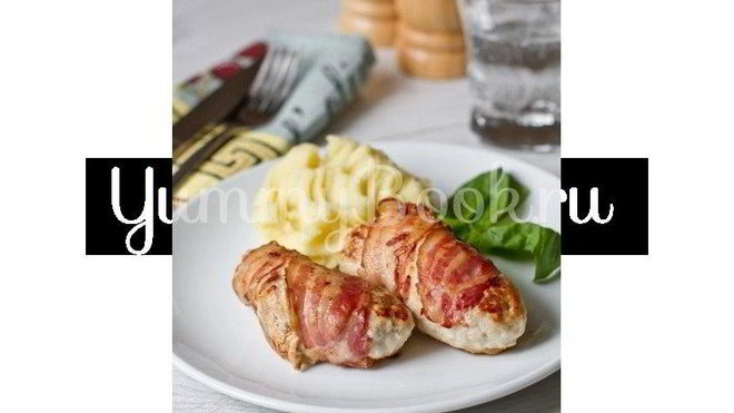 Рецепт Куриных котлет с яблоками в беконе
