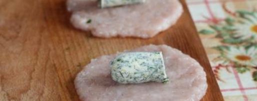 Шаг 8: неправильной котлеты по-киевски из фарша