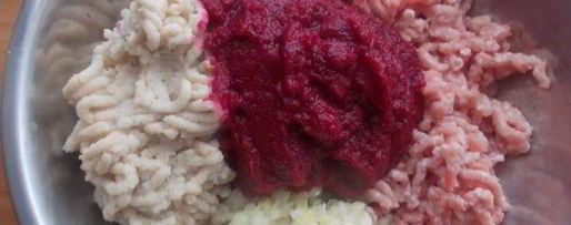 Шаг 2: розовых котлеток под сливочно-грибным соусом