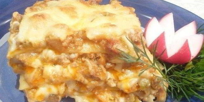 Рецепт лазаний с мясом, беконом и овощами под соусом бешамель