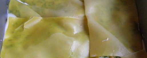 Шаг 8: лазаний со шпинатом, рикоттой и кедровыми орешками