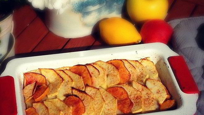 Рецепт Сладкой лазанья с яблоками, некторинами, грецкими орехами и курагой