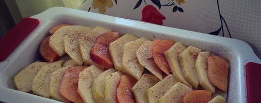 Шаг 5: сладкой лазанья с яблоками, некторинами, грецкими орехами и курагой