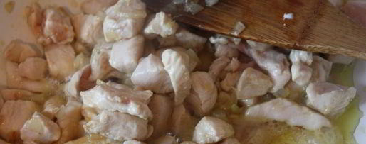 Шаг 1: каннелоней, фаршированных курицей и грибами под сливочным соусом марне