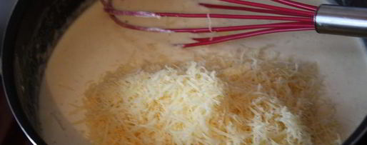 Шаг 15: каннелоней, фаршированных курицей и грибами под сливочным соусом марне