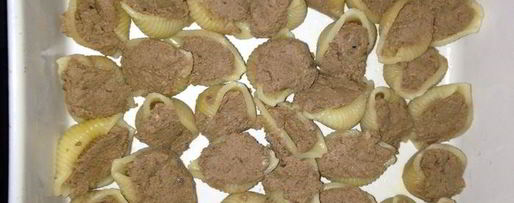 Шаг 3: конкилья, фаршированные печеночным паштетом