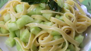 Рецепт Макарон с огурцами