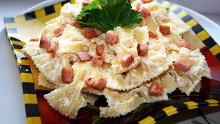 Рецепт Макарон с окороком и коньячным соусом