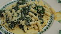 Рецепт Макарон со сливочным сыром и шпинатом