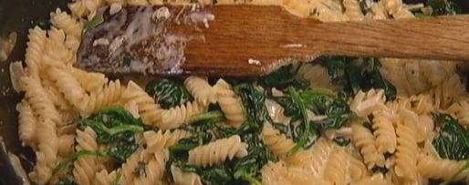 Шаг 7: макарон со сливочным сыром и шпинатом