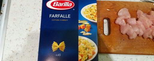 Шаг 4: пасты фарфалле с курицей и грибами