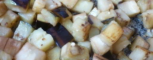 Шаг 1: пасты с баклажанами и помидором