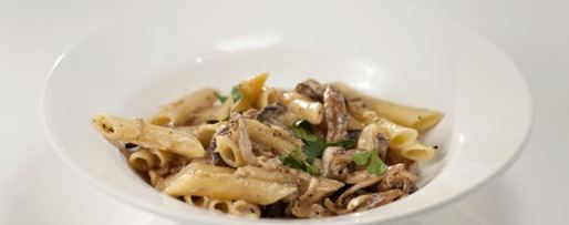 Шаг 4: пасты с курицей с грибами