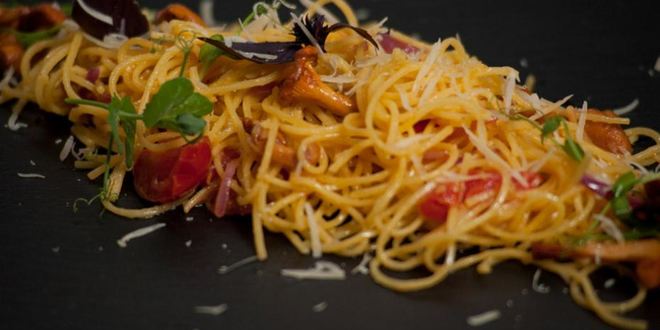 Рецепт пасты с лисичками и сыром пекорино