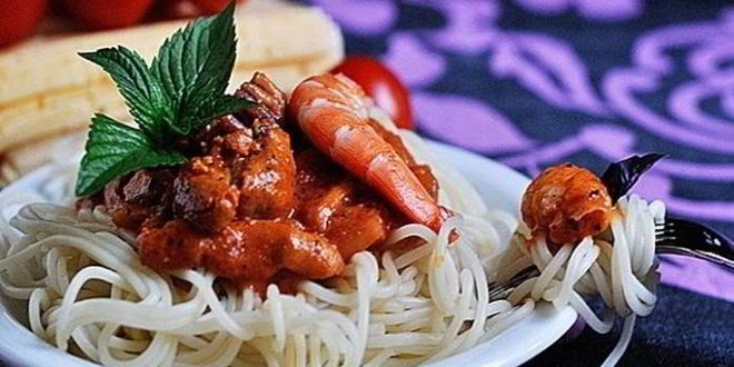 Рецепт пасты с морепродуктами в томатном соусе