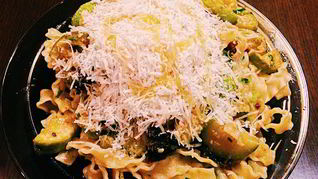 Рецепт Пасты с вялеными помидорами и цукини