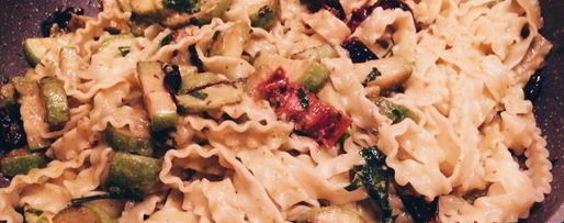 Шаг 5: пасты с вялеными помидорами и цукини