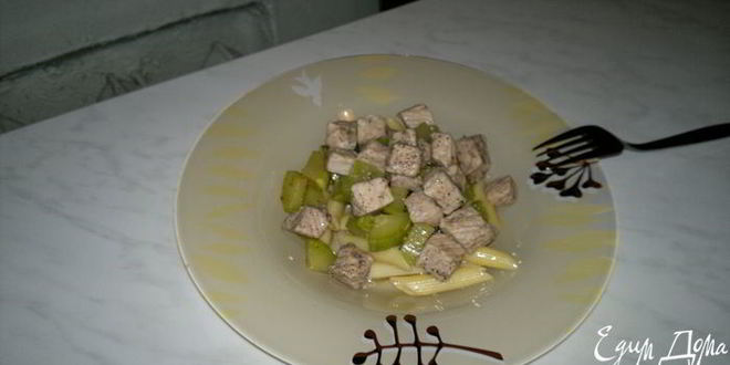 Рецепт пасты со свининой и кабачком в травах