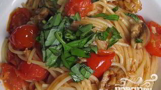 Рецепт Спагетти с томатами и оливками в маслинном соусе