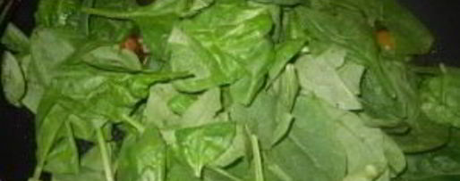 Шаг 1: спагетти со шпинатом и помидорами