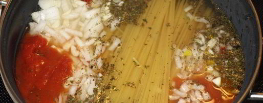 Шаг 2: спагетти в соусе