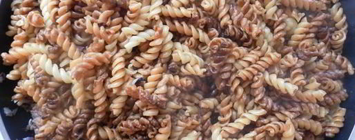 Шаг 11: золотистой пасты фузилли с мясным фаршем