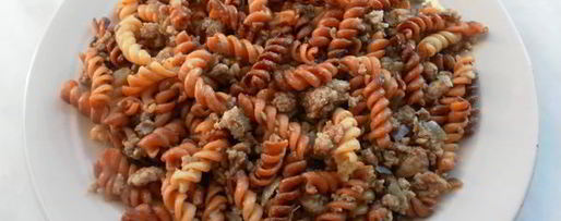 Шаг 13: золотистой пасты фузилли с мясным фаршем