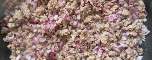 Шаг 5: золотистой пасты фузилли с мясным фаршем