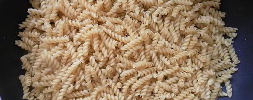 Шаг 7: золотистой пасты фузилли с мясным фаршем