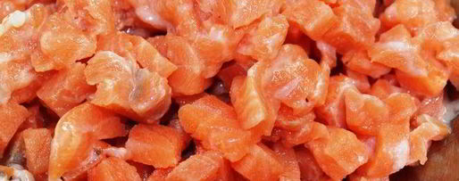 Шаг 2: мантов с семгой и шафраном