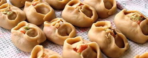 Шаг 9: мантов с семгой и шафраном