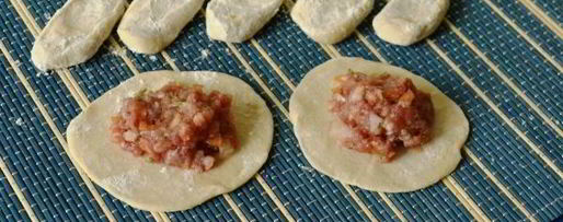 Шаг 16: мантов с тыквой и мясом