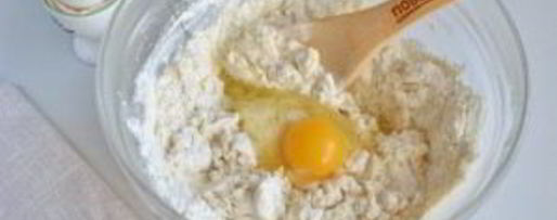 Шаг 2: мантов в форме розочек