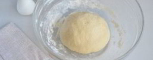 Шаг 3: мантов в форме розочек