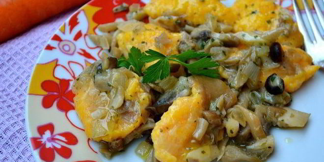 Рецепт морковных клецек с грибами