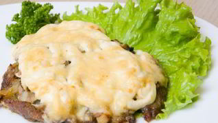 Рецепт Мяса по-французски из говядины в мультиварке