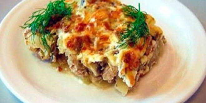 Рецепт мяса по-французски с картофелем, помидорами и сыром