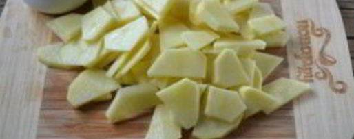 Шаг 1: мяса по-французски с картошкой