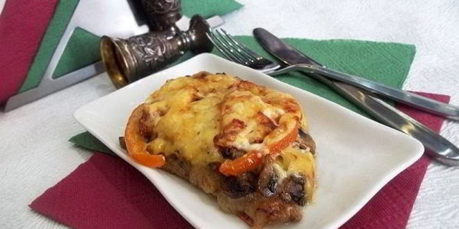 Рецепт мяса по-французски с шампиньонами