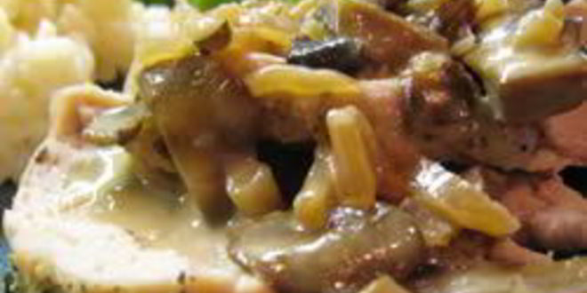 Рецепт свиной вырезки с грибным соусом по-французски