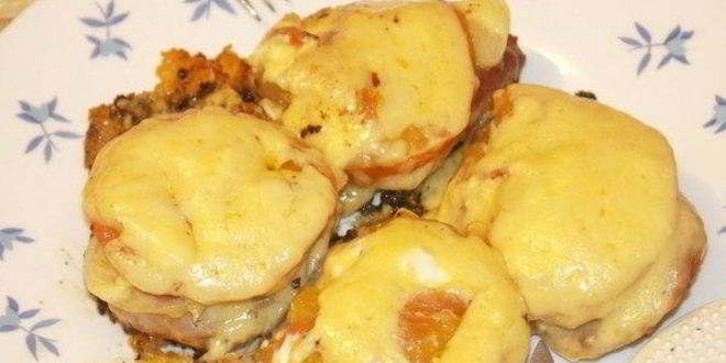 Рецепт свинины по-французски с сыром в мультиварке