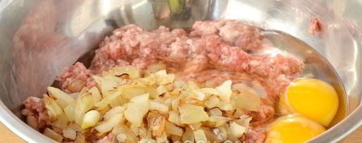 Шаг 6: биточков мясных с подливкой