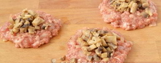 Шаг 8: биточков мясных с подливкой