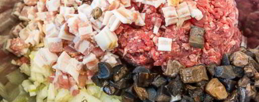 Шаг 2: домашних колбасок из говядины с беконом и грибами